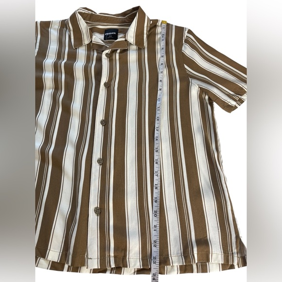 Tillys RSQ Women’s Stripe Camp Shirt Short Sleeves Size Large - Picture 7 of 8